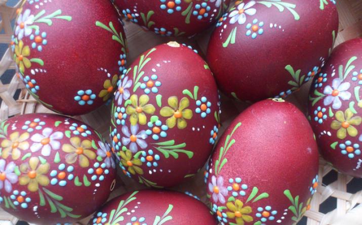 Украшение яиц к Пасхе своими руками: идеи, креативные способы Как разукрасить пасхальное яйцо своими руками